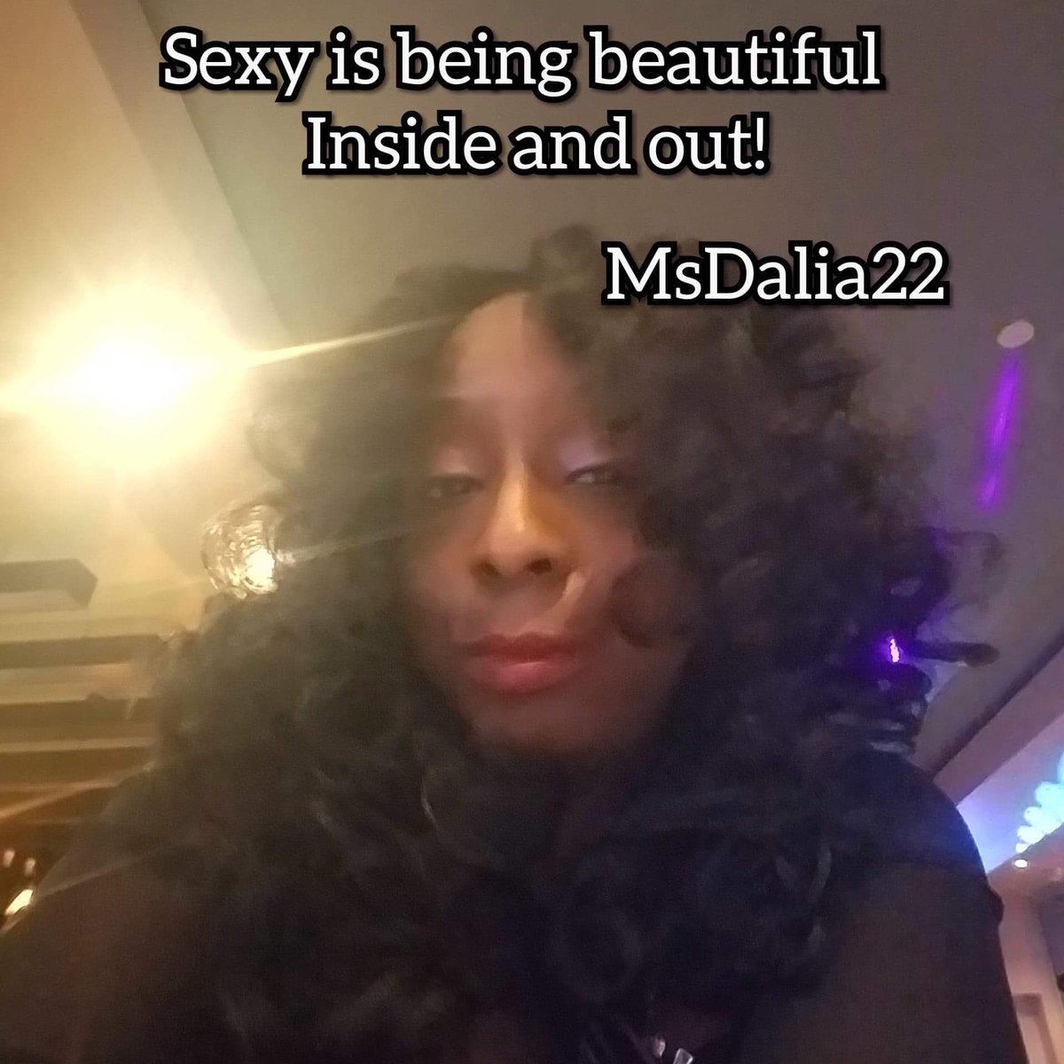 NakitajayPoet's tweet photo. It’s #sexysaturday, Tell us what makes you feel sexy?
👇🏽Let’s Talk, comment below
#poeticdivasllc #sexysaturday #poetry #deepthoughts #msdalia22 #nakitajaypoet #womeninbusiness #bkbc #kandikoatedcosmetics #loveyourself #letstalk #hatseason #sexy https://t.co/rcRGhgl587