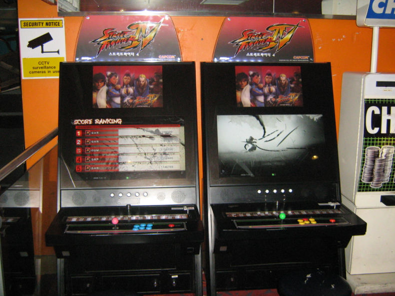 But, although the dance and fighting games scenes died down, some players stayed, and new releases still came into the venue when their presence was at an all time low in most other arcades. Street Fighter IV, Tekken 6, Pump It Up NX and Ez2Dancer Super China, all appeared there.