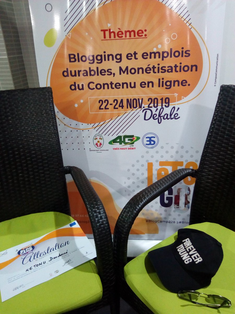 Apush_Bruh's tweet image. #Attestation de participation au #BlogCamp228 😇. APUSH was here!📍

#BlogCamp,  @AmbUETogo, @boad_official, @Blog228
@228Events @228togoviwo @togocel_tg, @fnfi_togo, @TogoDosi.
#BlogCamp228, #Défalé, #FADEF #HotelDefale #tourism