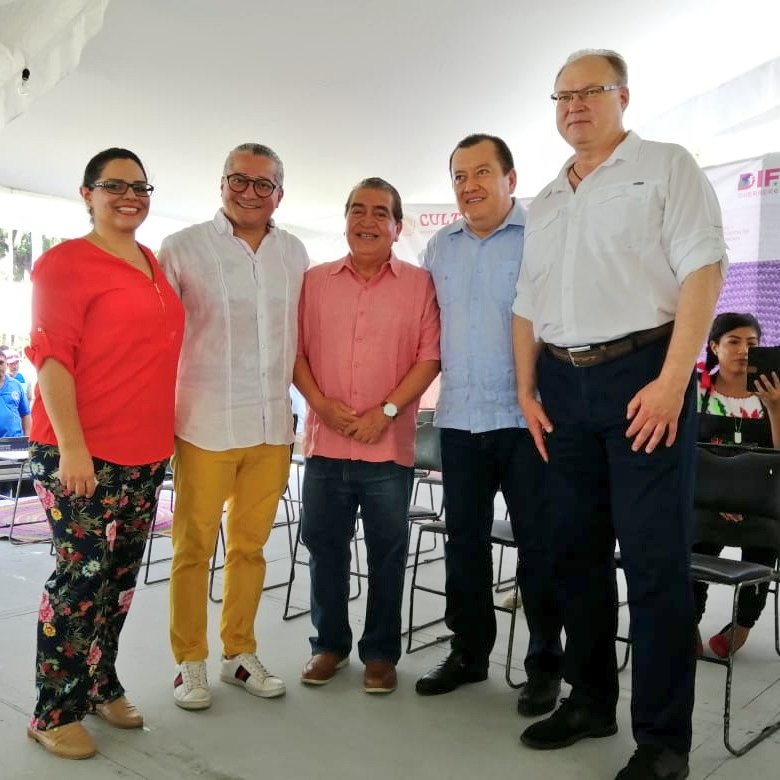 <a href="/JoseLBasilio/">José Luis Basilio Talavera</a>, titular de <a href="/Sectur_Acapulco/">Secretaría de Turismo de Acapulco</a> en el Tercer Encuentro de Cocineras Tradicionales de Guerrero, junto con autoridades estatales y Ruslán M. Spírin, Embajador de Ucrania

<a href="/AcapulcoGob/">Gobierno de Acapulco</a> <a href="/Adela_Roman/">Adela Román Ocampo</a> <a href="/PrecusaTodd/">Cinthya Todd</a> <a href="/IvanRuizTurismo/">Iván Ruiz 📱➡️🇲🇽</a> <a href="/SECTUR_mx/">SECTUR México</a> <a href="/PedroHacesSordo/">Pedro Haces Sordo</a> <a href="/AbrahamAcapulco/">Abraham Garay</a>