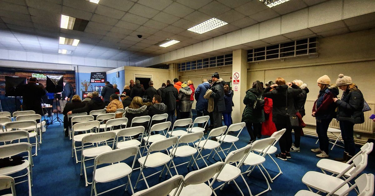 Mostly_Haunted's tweet photo. Guests queuing for photos with @RealKarlBeattie and #StuartTorevell at #HMPShrewsbury #MostHauntedExperience #MostHaunted π» xx https://t.co/CbPzcAD75B