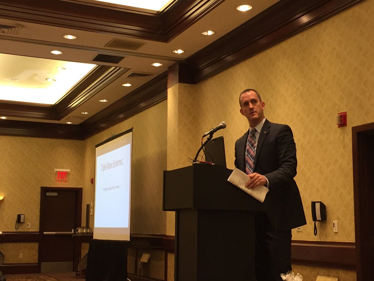 RI_HOPE_Init's tweet photo. Capt Moynihan and Lt McGlynn presented to great audiences from RI Certified School Nurse Teacher Assn and the Associates of the RI Troopers Assn on current trends in the overdose epidemic and what the HOPE Initiative is doing to help people suffering with substance use disorder. https://t.co/PiAeEvZJij
