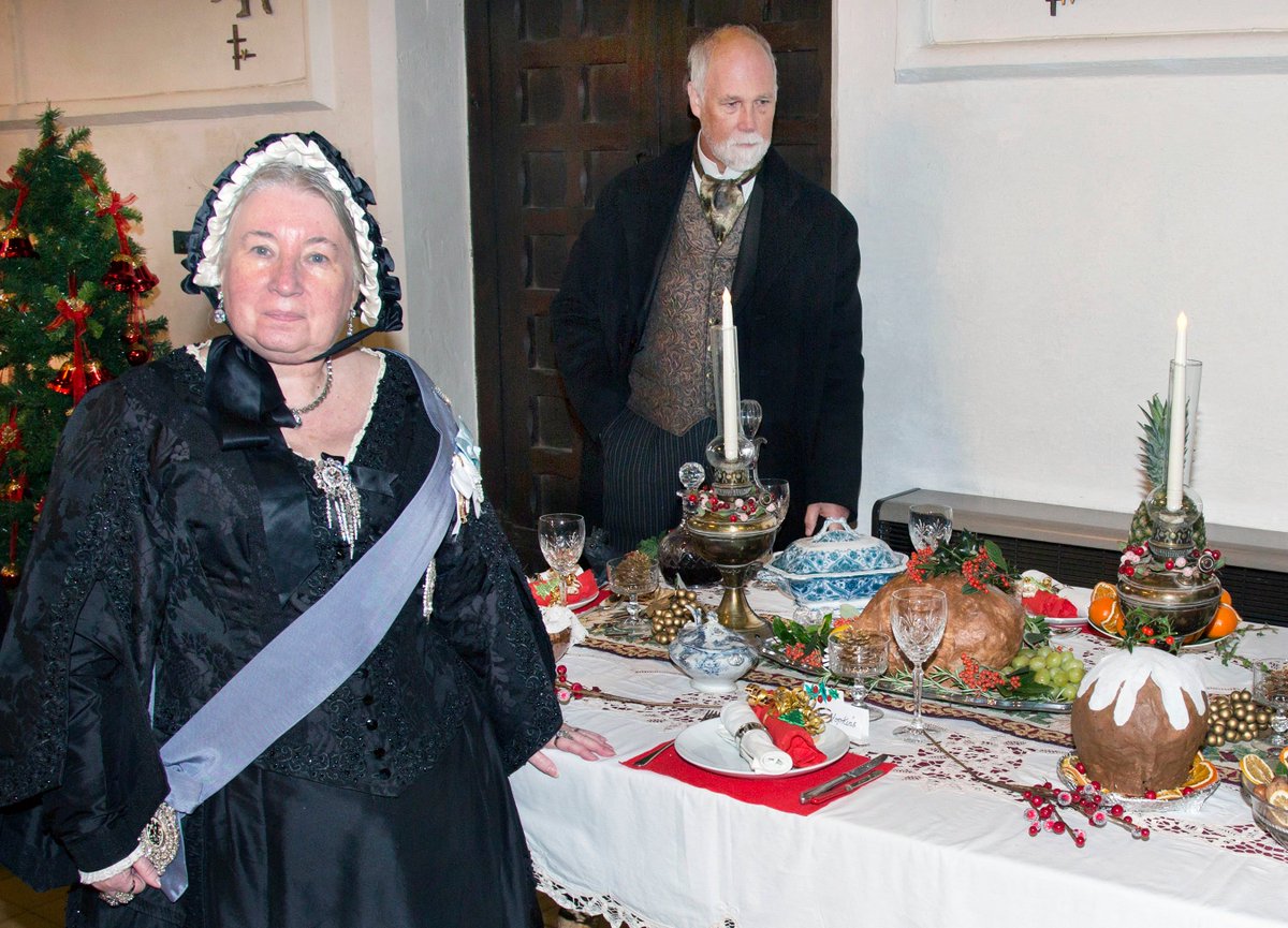 GreySnapper03's tweet photo. Queen Victoria made an appearance at St Mary's Church ,Higham Ferrers today as part of their Victorian Christmas displays. https://t.co/CD9CEbcA7v