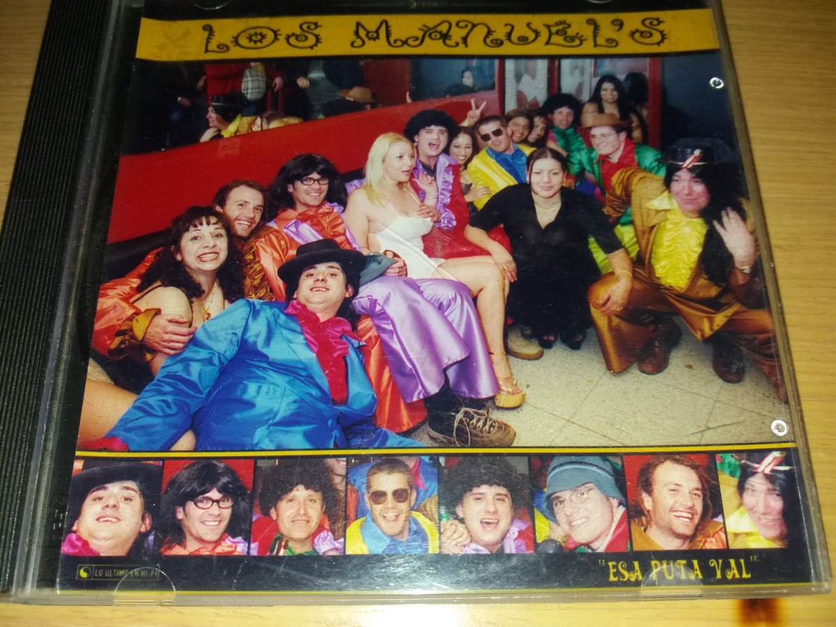fansRosaleda's tweet photo. Aqui va començar la vostra aventura musical quins temps@larosaledalosuisiloruso sou  genials https://t.co/IZseTTTfmW