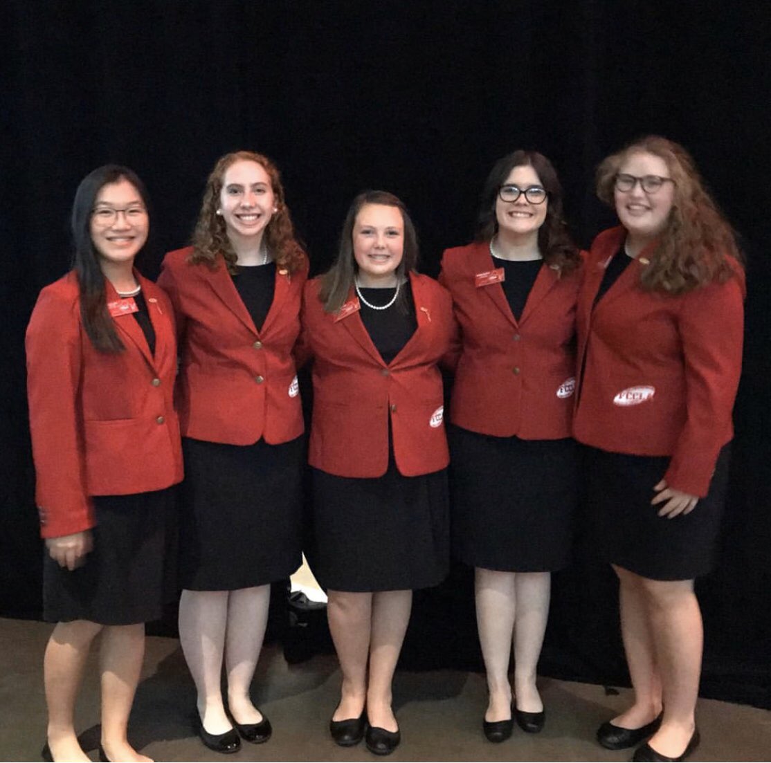 virginiafccla's tweet photo. #VAFCCLA state officers, @FCCLAMembership, and @NationalFCCLA chapter members from Rye Cove High School (@FcclaRyecove), Twin Springs High School, and the Scott County Career and Technical Center had fun at the #FCCLA National Fall Conference in Dallas, TX last weekend! #2019NFC https://t.co/RxB88UYamL