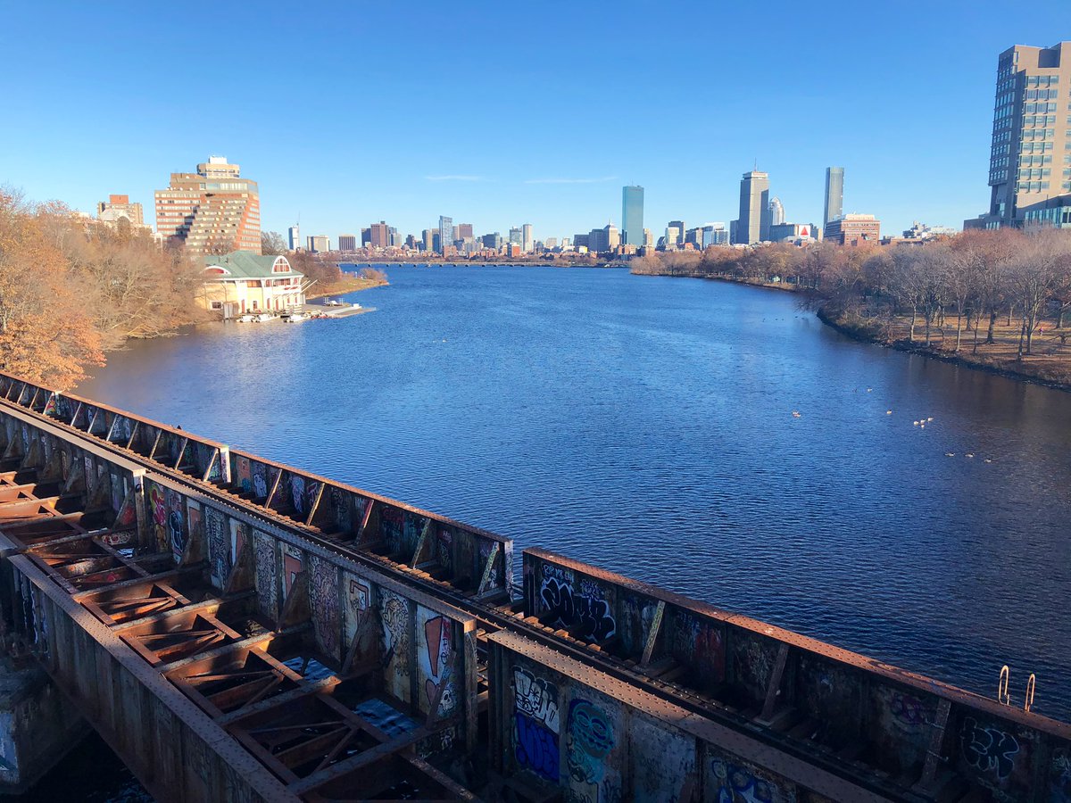 Emjay1028's tweet photo. I have been #running all the live long day. First time ever running 19 miles! πͺ #MJRunsAMarathon #ViewFromMiddayRun #LongRunDay #WDWMarathonTraining #Boston https://t.co/xVPPYGqLdQ