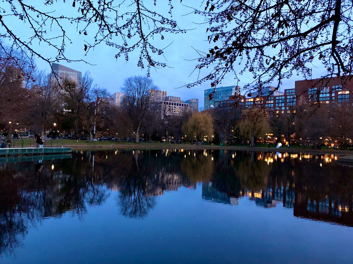 Emjay1028's tweet photo. I have been #running all the live long day. First time ever running 19 miles! πͺ #MJRunsAMarathon #ViewFromMiddayRun #LongRunDay #WDWMarathonTraining #Boston https://t.co/xVPPYGqLdQ