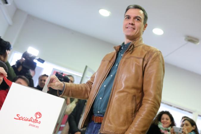 Cat69Red's tweet photo. El 92% de las bases del PSOE avalan la coalición con Podemos en una consulta con el 63% de participación - https://t.co/JKO02CHkfe https://t.co/KERXLUaRIN
Y ahora toda la puta mafia de #felipegonzález y compañía a callar la boca mierda que tienen. #PSOE #Podemos