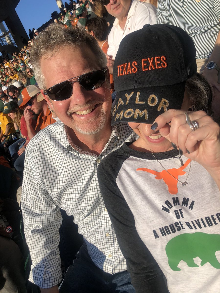 ElenaKent_Actor's tweet photo. Proud of my 2020 Baylor Bear Senior! #sicem https://t.co/0Svo6vp6Ij