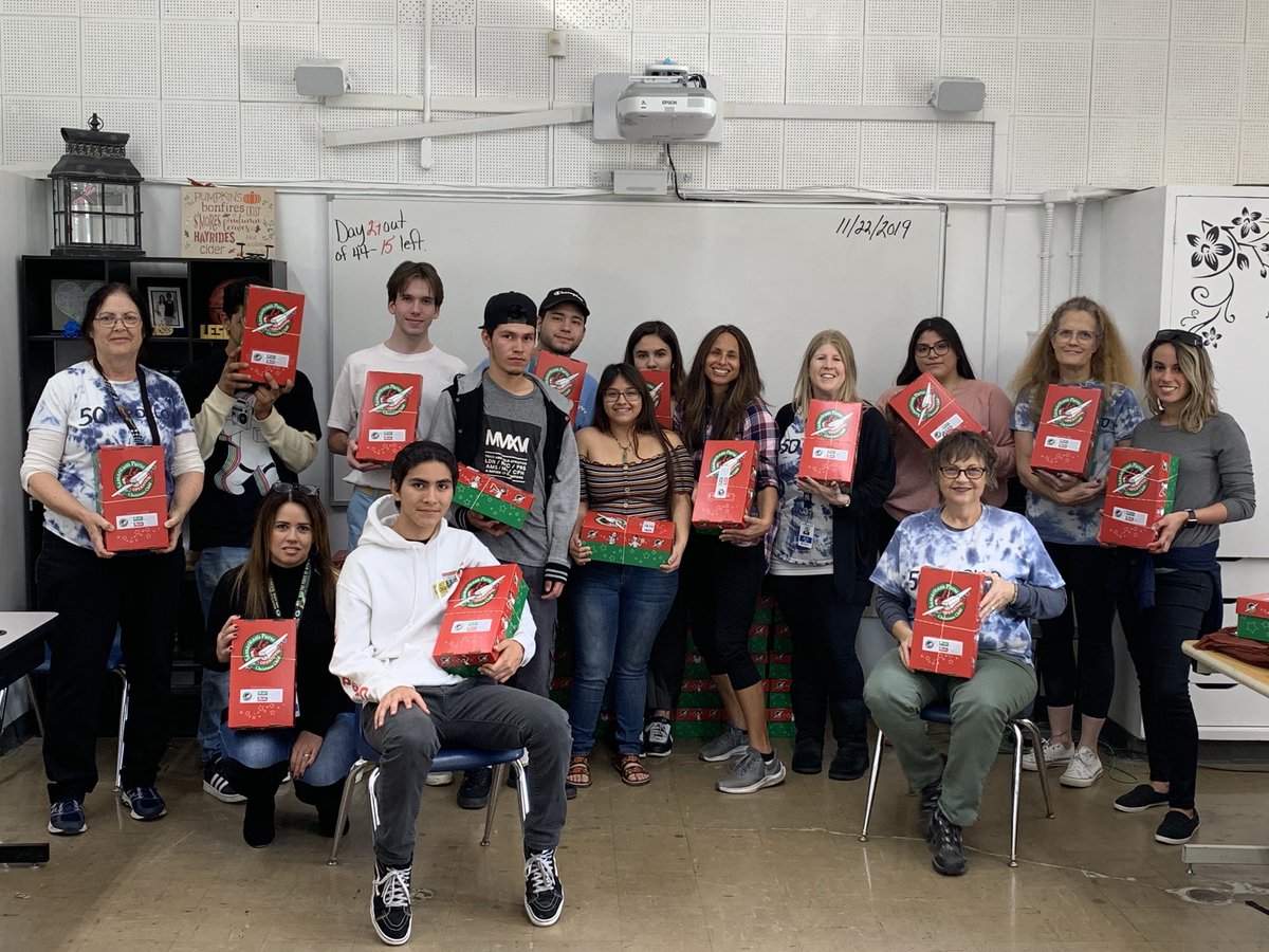 SprowlMaria's tweet image. Another successful year of packing shoeboxes...93! So proud of our Apollo INTERACT CLUB/ LEADERSHIP kiddos! So thankful to Ruth for allowing us to be a part of this special project! It’s a blessing and a privilege! 💙