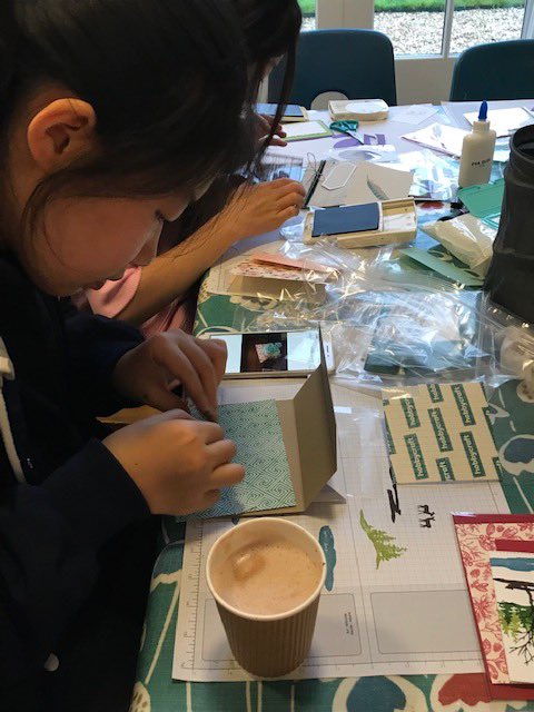 StSwithunsBoard's tweet photo. Christmas card making @StSwithunsHyde this afternoon with cake and hot chocolate to help the creative juices flow #stswithunscreativity #iloveboarding #ChristmasCountdown https://t.co/i8EuIsavjs