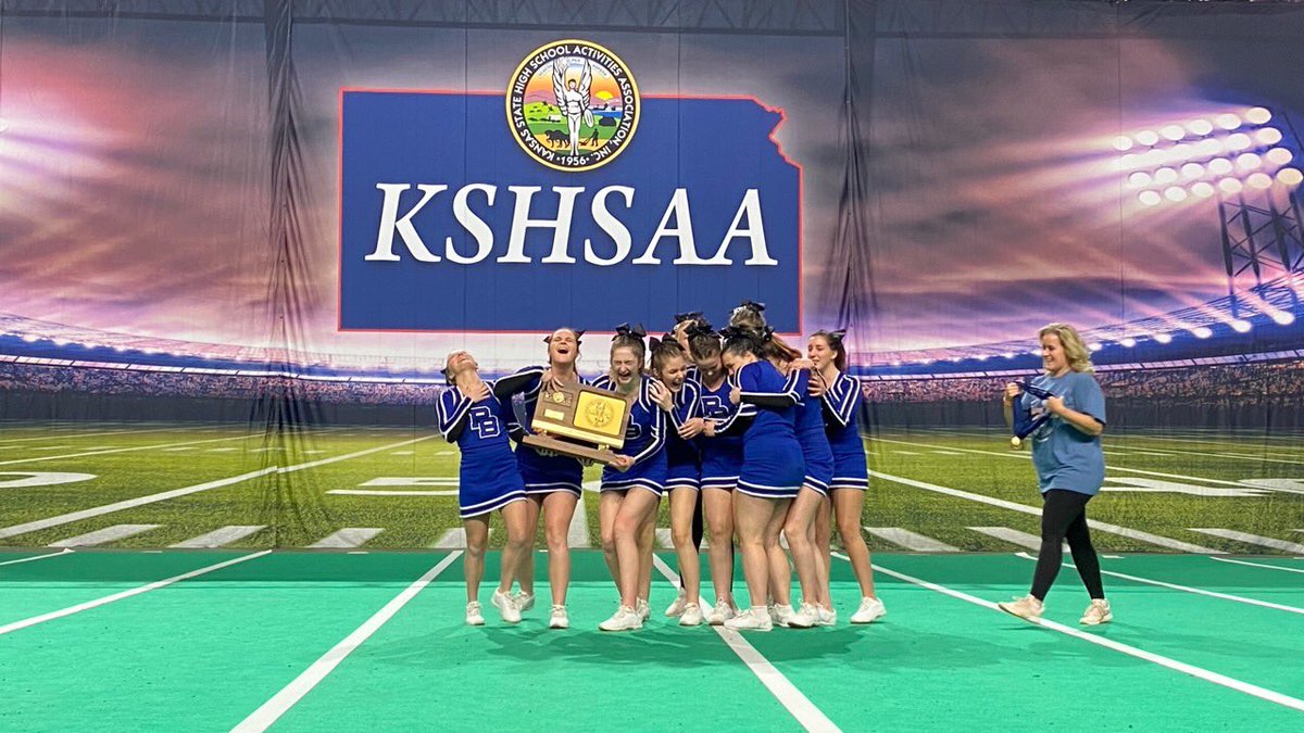 KSHSAA's tweet photo. 1st place finishers.
1A Peabody-Burns
2A Rossville
3A Norton
4A Louisburg https://t.co/7XsE2wANZP