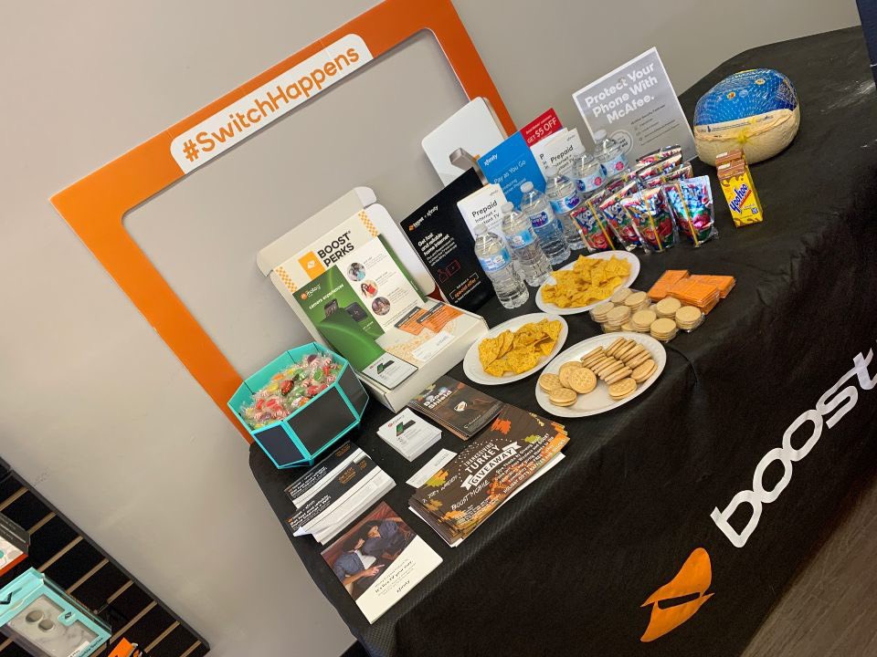 Give Thanks by Giving Back! Come join Joes Wireless and BOOST celebrating and giving thanks to the community with FREE Turkey #thanksgivingevent #Communitylove <a href="/RyanMaierMN/">Ryan Maier</a> <a href="/caliboostmobile/">Callie Bailey</a> @Dk1team1dream <a href="/DeVriesPaul/">Paul DeVries</a> <a href="/HerderDave/">Dave Den Herder</a> <a href="/Kim_Marceco/">Kim Laue Marceco</a> <a href="/KarlaOre17/">Karla Ore</a> <a href="/WilliamFHolman/">William Holman</a>