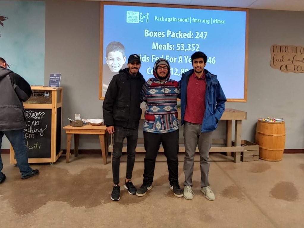 Eight_US2018's tweet photo. 😍🤝All the worth hard work is because of our great volunteers
Thank you for being there for the world 🌎♥️   

<< the rest are behind the scenes 😂 https://t.co/2ReFRby8uP