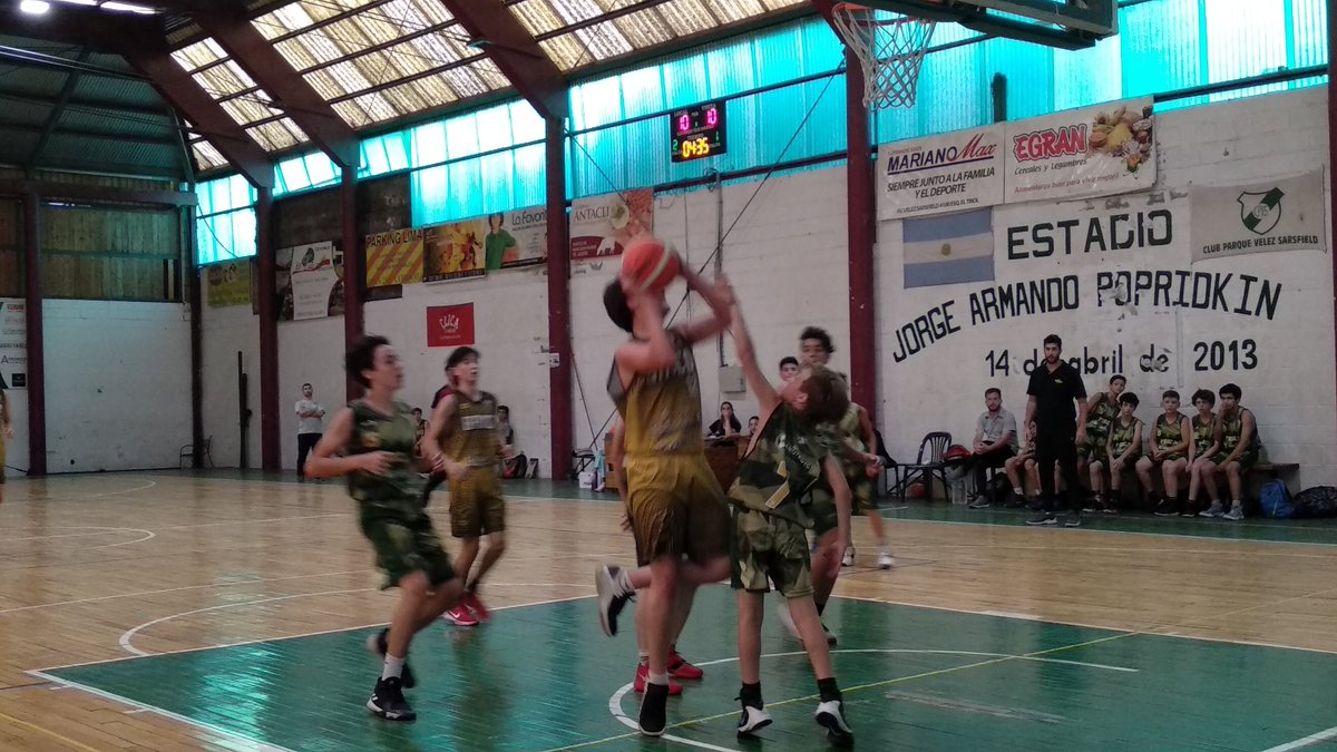 MiniBasquetPVS's tweet photo. FINAL FOUR U13 "A1"

Final del 2C #U13 🏀

@bancobasquet 29 - @clubdepescavcp
25
#TorneoFacundoCampazzo
#FinalFourU13 #ACBB https://t.co/TgwhrTJ0VN