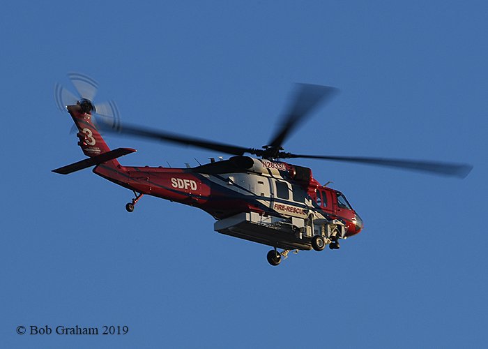 sdbgphoto's tweet image. Was at the airport this afternoon, and along comes San Diego Fire Rescues newest helicopter, Copter 3, an S70i Firehawk. #aerialfirefighting #heloops #sikorsky #firehawk.
