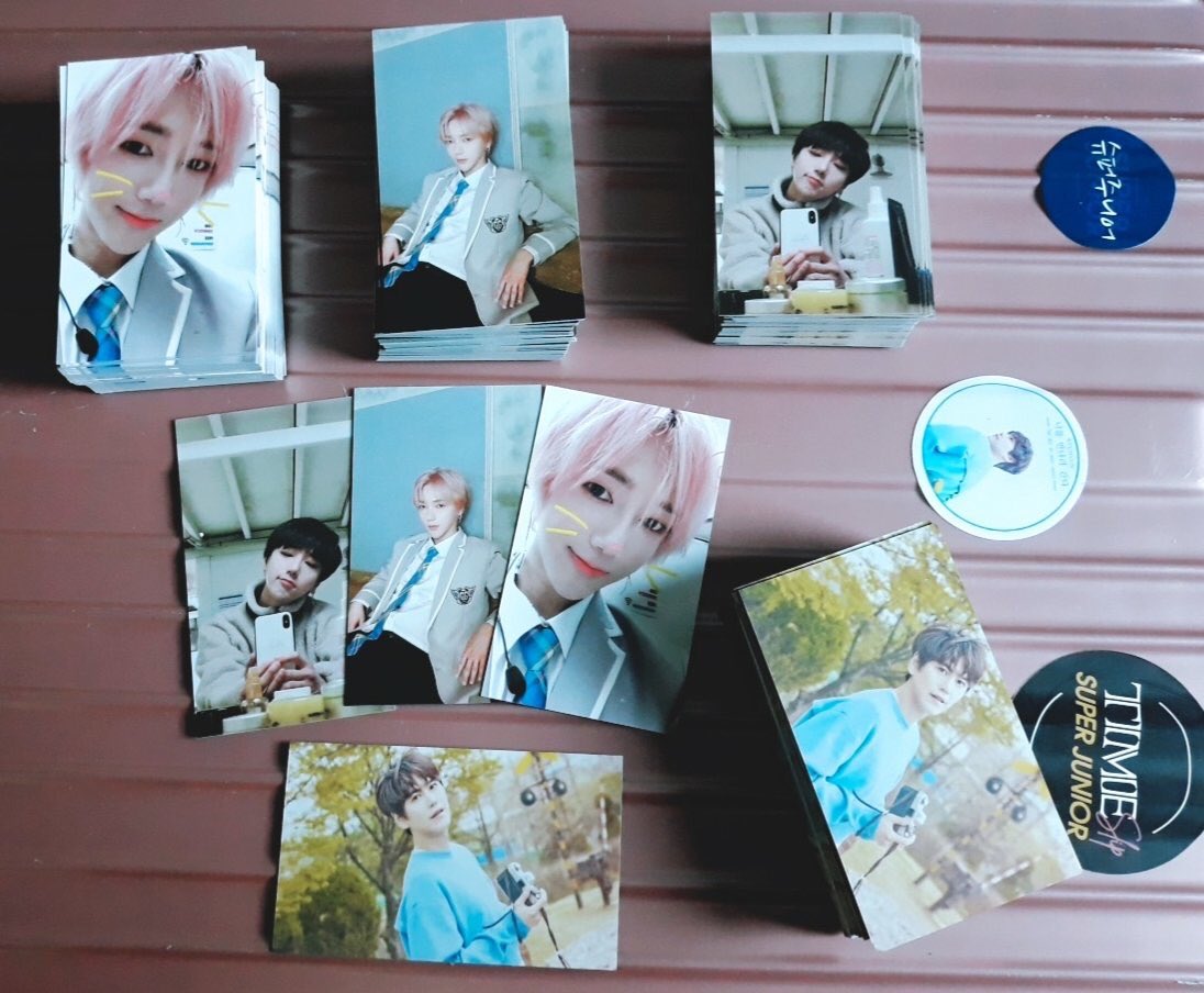 LedOppa's tweet photo. #SS8inBKK_Day2
#SS8inBKK

We will give away Yesung, Kyuhyun card and Shindong banner at 11 AM in the hall - near charging area with @ShinsFriendsVN https://t.co/3mN4VgbwGf