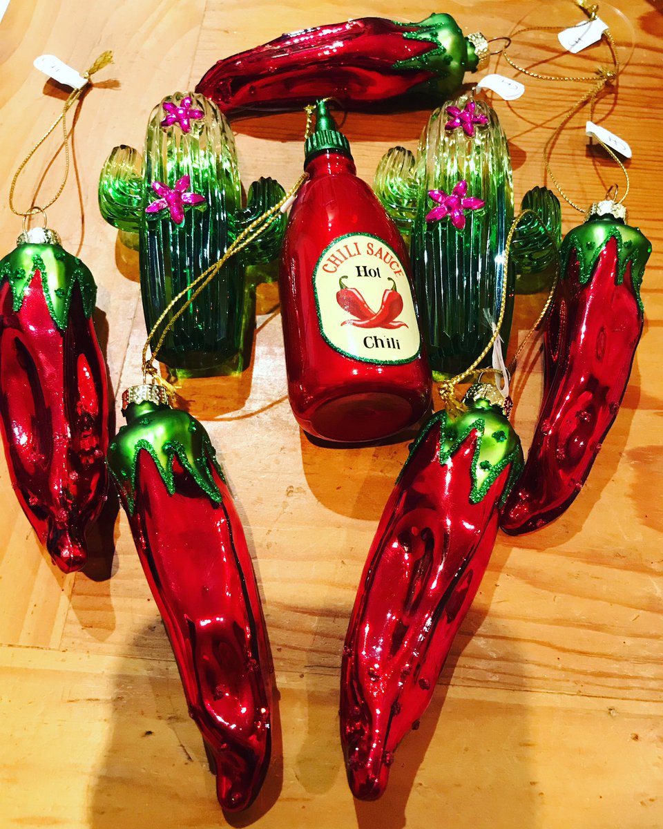 RickCreber's tweet photo. That’s the Christmas decorations sorted #chillies #hotsauce #paradisefarm #smallbatch #madeinguernsey #growninguernsey #bailiwickofguernsey #seedtobottle 🌶🌶🌶🔥🔥🇬🇬#Christmas #decorations https://t.co/kGV32mpm5s