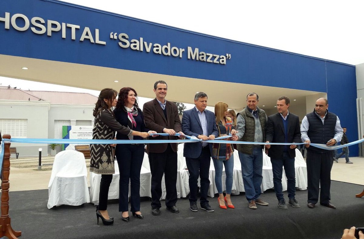 domingopeppo's tweet photo. En #VillaAngela llevamos adelante la ampliación y refuncionalización integral del Hospital Salvador Mazza, atendiendo una demanda largamente anhelada por la comunidad. 👩‍⚕️🚑
#SaludChaco https://t.co/LGxwBCnngj
