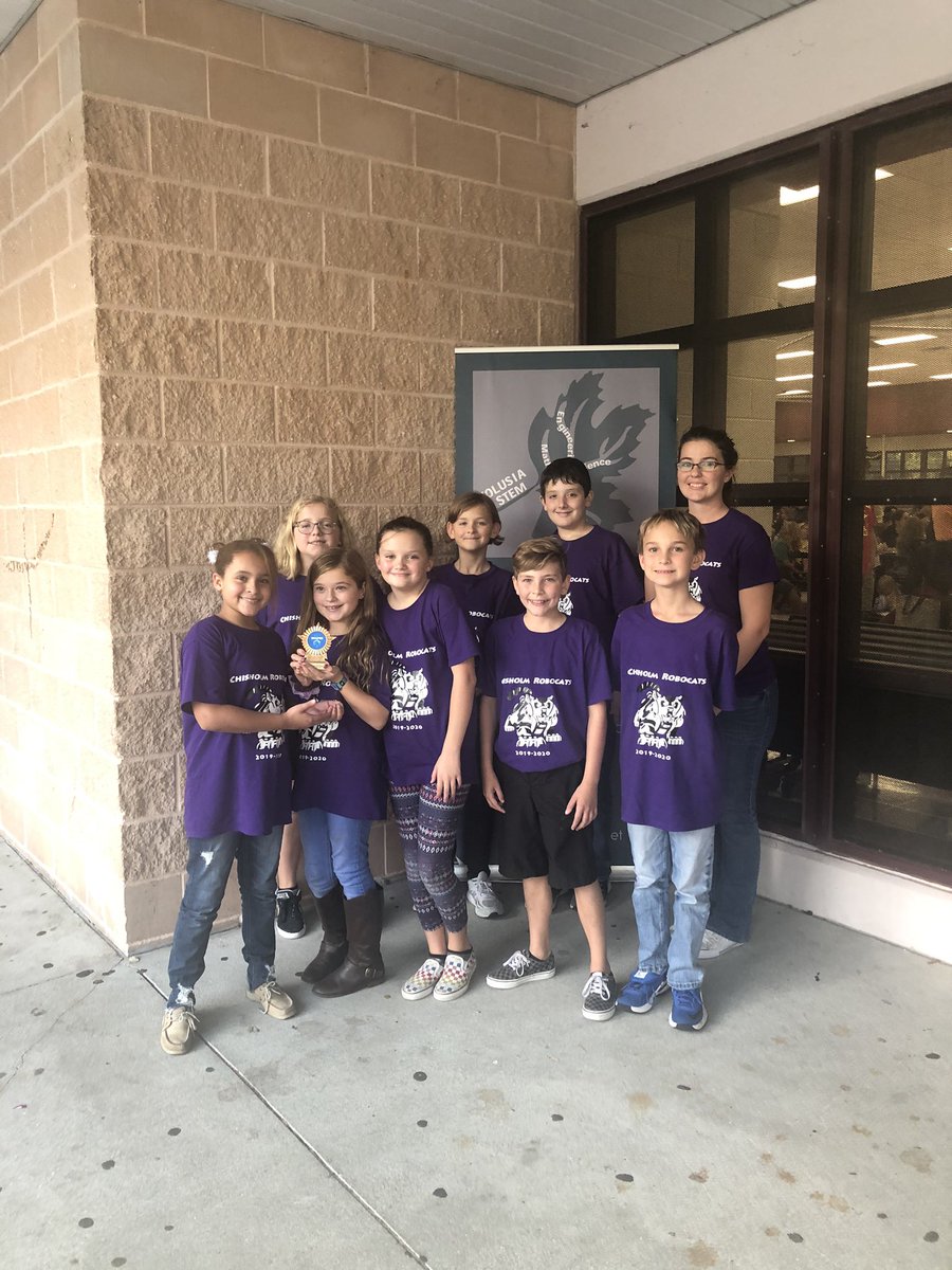 Mrs_Whitby_'s tweet photo. Our Chisholm Robocats won a Spirit Award at our Robotics Pre-Qualifier today! We learned so much and had a great time! @CESWildcats @vcs_CraigZablo @LReischmann https://t.co/fJw681UMuU