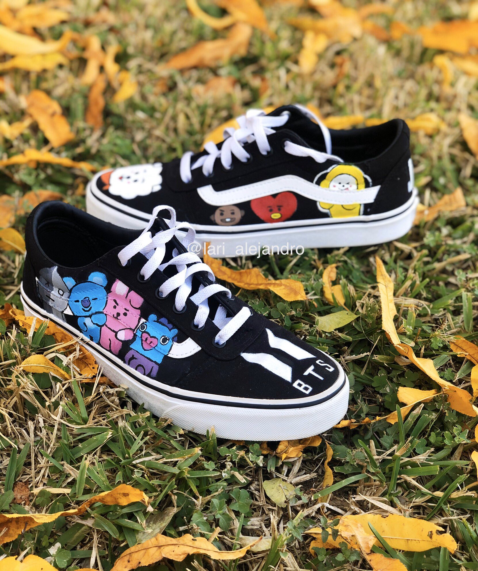 Lari Alejandro on Twitter: "Custom BTS themed shoes I painted for my niece!  ❤️ #CustomVans #BTS #BT21 #HandPainted #BTSARMY https://t.co/mMkEuhKj3e" /  Twitter