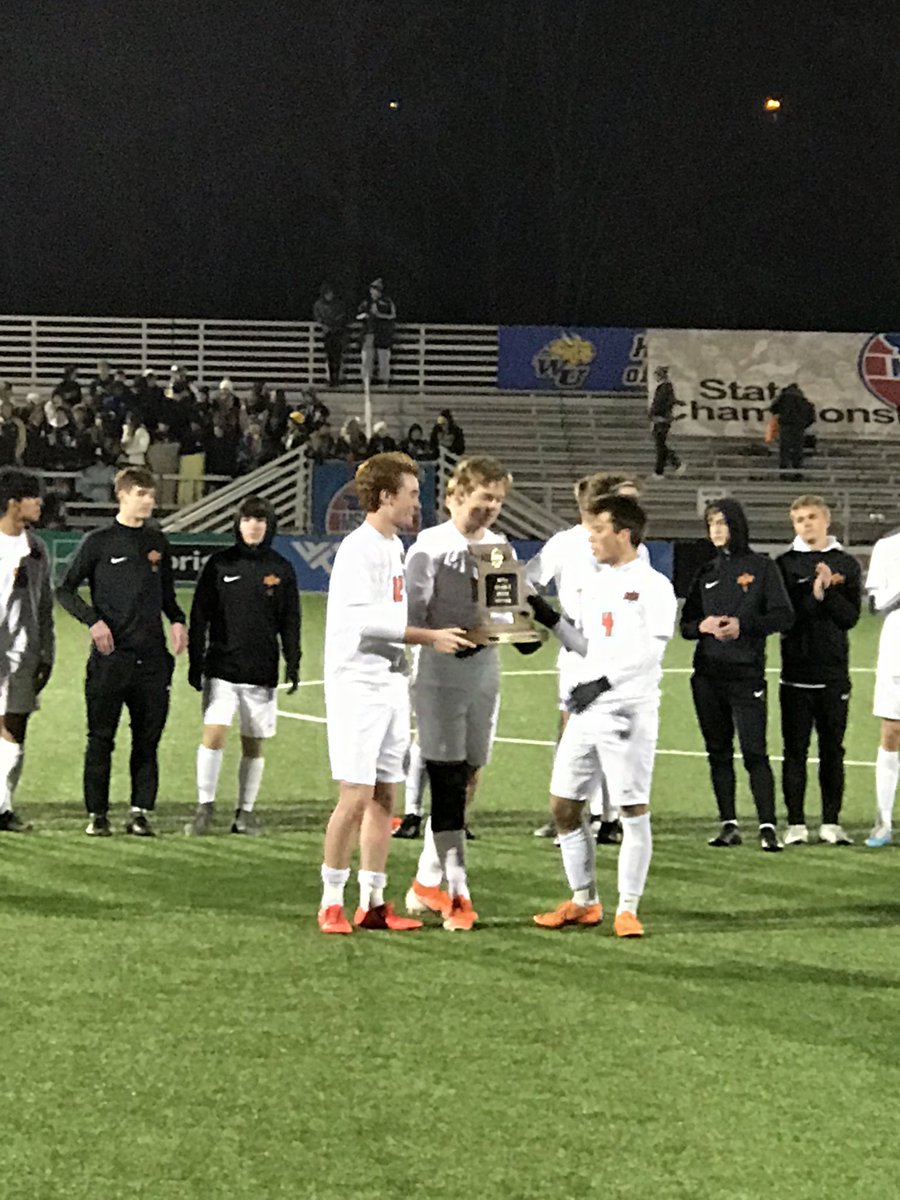 PCHSAthletics1's tweet photo. What a game and WHAT A SEASON!! Congratulations to our #2 in the State Pirate Men’s Soccer Team ⁦@PCHSprincipals⁩ ⁦@PCHSHalls⁩ #pcr3proud https://t.co/XFkyScsSnt
