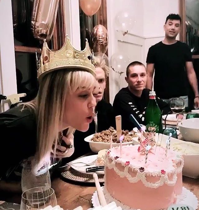 SmilerThing's tweet image. Happy birthday Queen!!! @mileycyrus