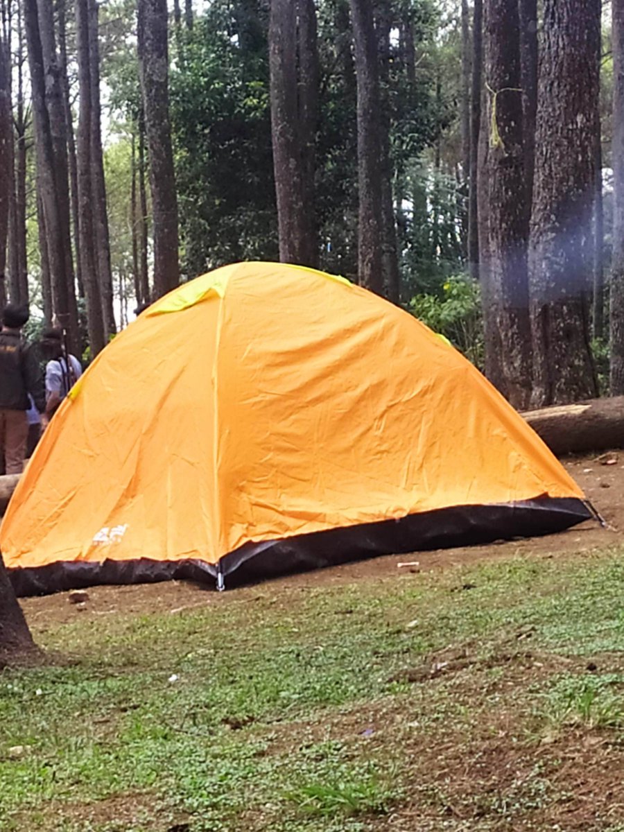 BandungPasmud's tweet photo. Ada yang pernah nyoba ? Ekse wife pagi-pagi didalam tenda pas orang2 lagi sibuk2nya? Kira2 gimana nih Perasaanya? hehe he @AlryPasutri @pasutri_a @Pasutribandun11 @Swingjkt08Swing https://t.co/5dNSI6tfs8