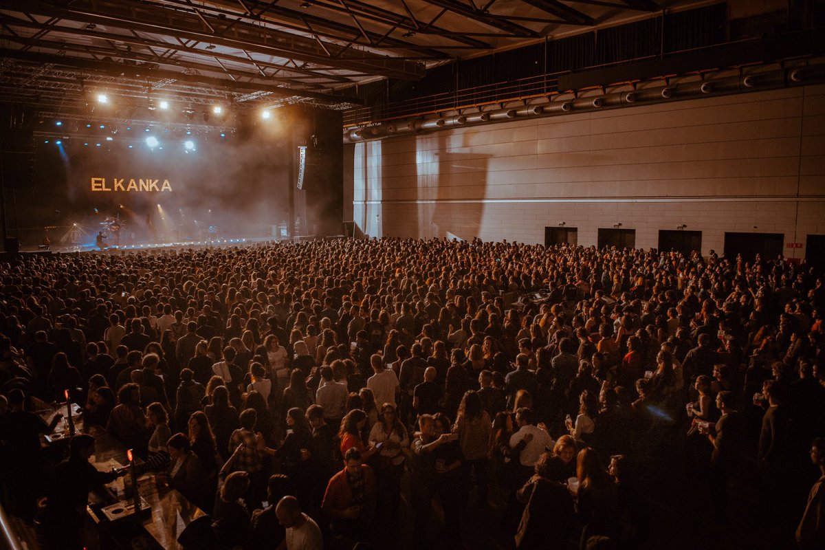 idolo17's tweet photo. Soy una pesada pero el conciertazo de @El_Kanka ha sido tal que me tienta ir a Madrid https://t.co/ykgcKC3WXt