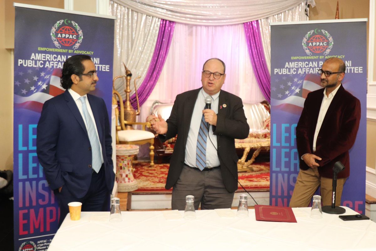 appac_usa's tweet image. A few clicks from @appac_usa Community Engagement &amp;amp; Annual #Thanksgiving dinner. Large number of activists and organizers from NYC and Long Island were present to break bread with us. Special thanks to @LiuNewYork Sen. Liu &amp;amp; Councilman @BarryGrodenchik who stopped by the dinner.