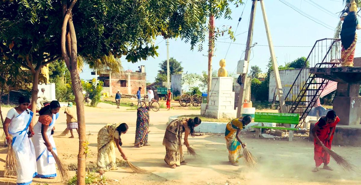 CMR_INC's tweet photo. Did #Shramdaan in our village,joint effort to march towards cleaner,swachhata roaring everywhere with the success of 30days action plan.
#MycleanIndia
#MyCleanTelangana
#Mycleanvillage https://t.co/s7EkcrVYdz