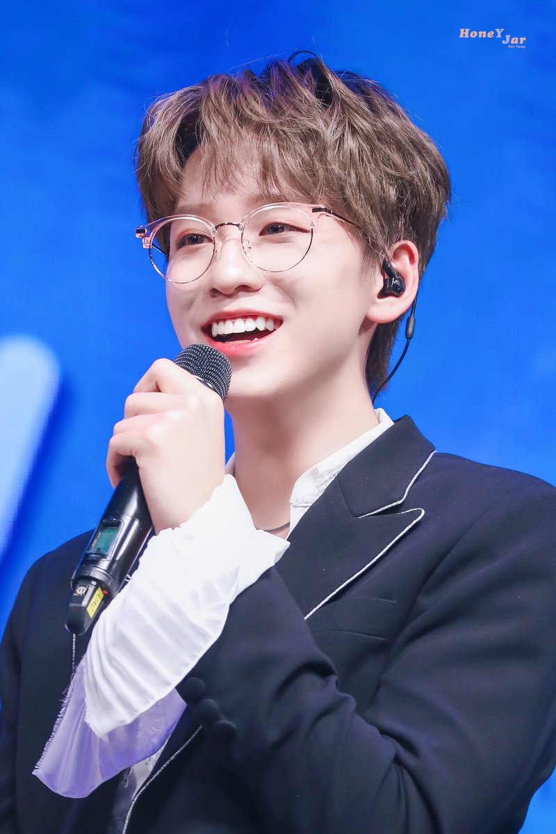 HoneyJar02's tweet photo. 191027 팬미팅 [HQ]
보고싶다.
#토니 #余景天 #Tony https://t.co/fMq9tf8xtA
