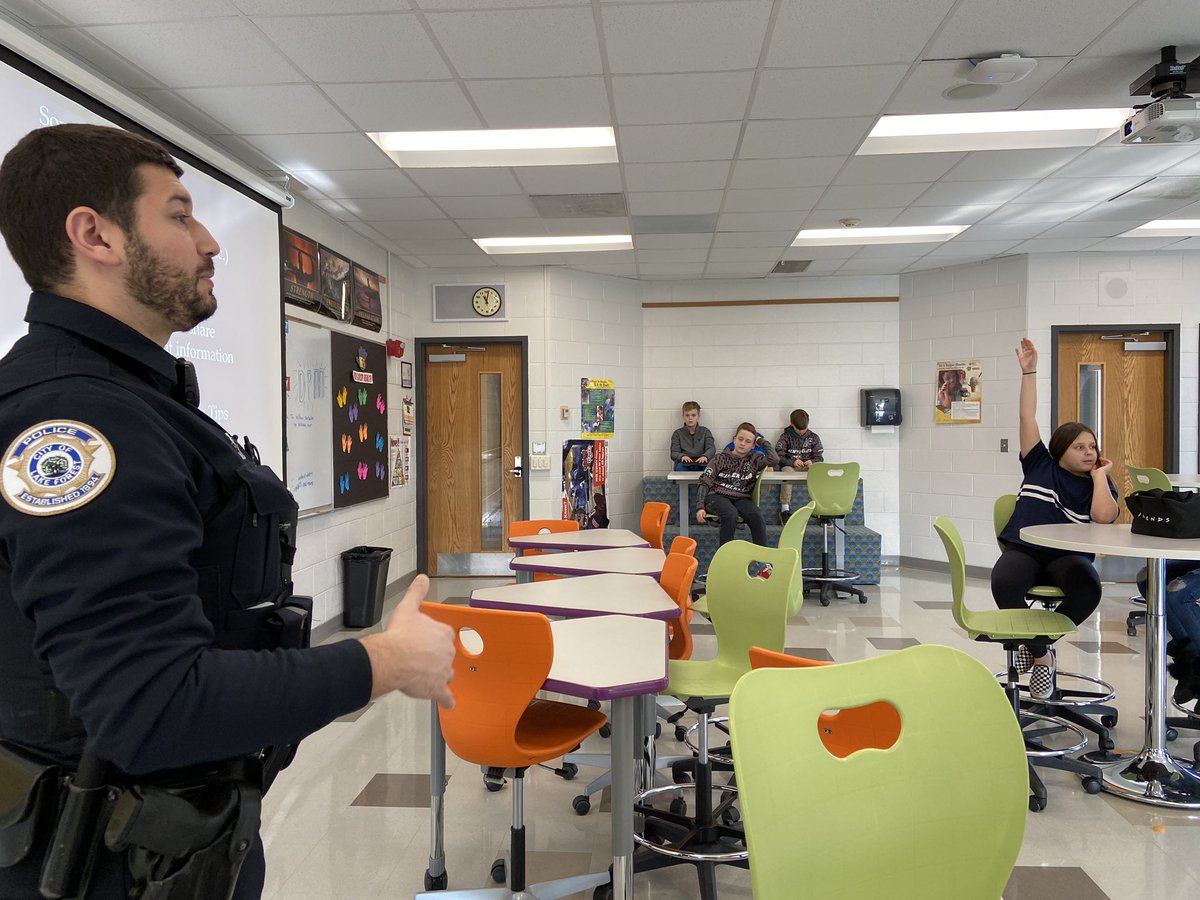 Officer Jakob from LFPD teaching internet safety to 5th graders!  <a href="/rcarneywellness/">Ryan Carney</a>