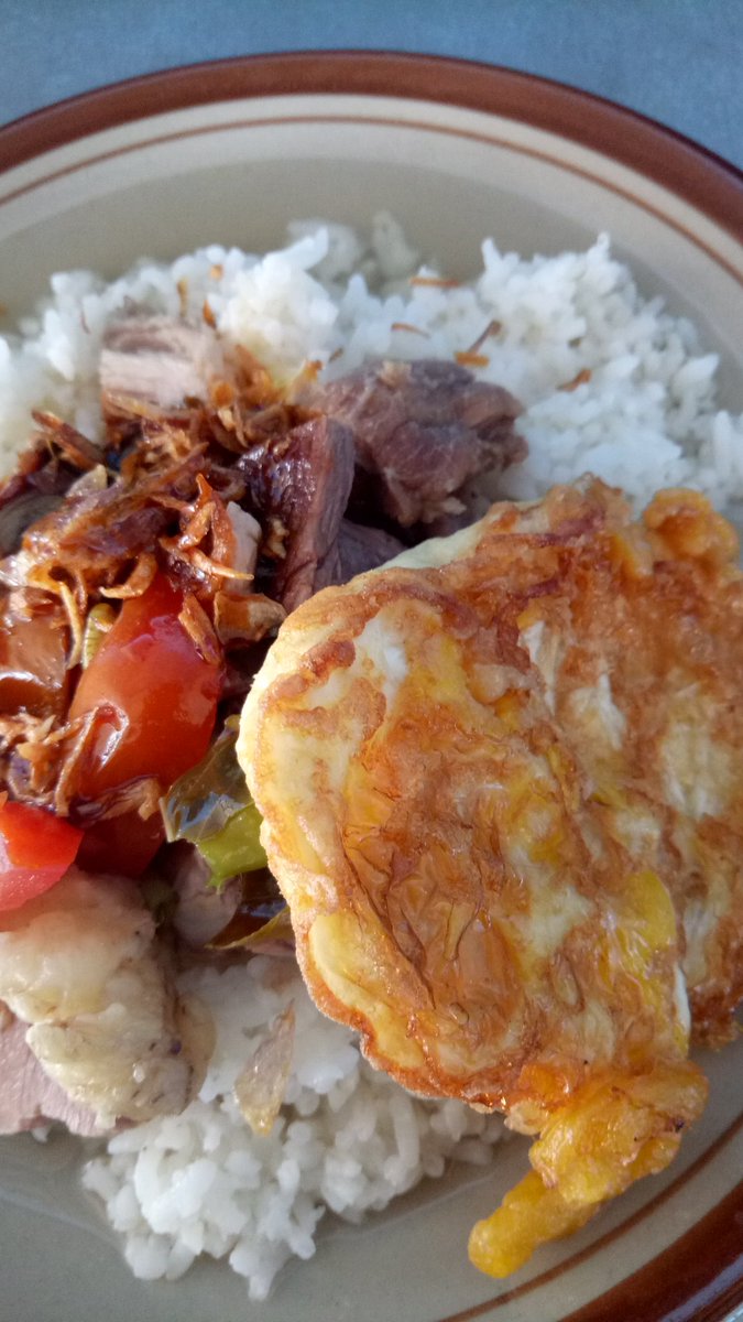 Nak kui mung ge maregne wetengmu dewe ngopo ndadak di pikir,  wong kui duit yo soko kringetmu dewe.  🐻