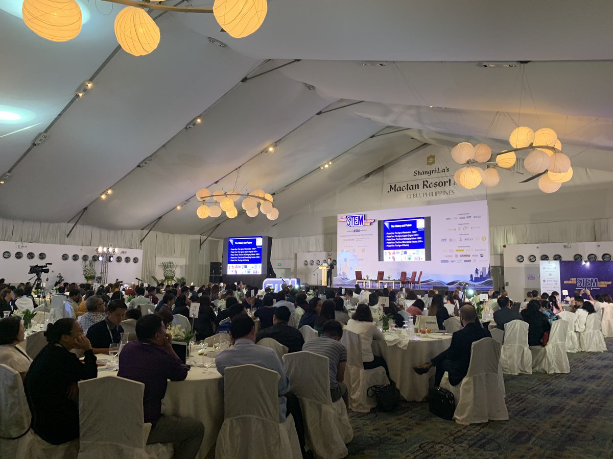 KelliLWells's tweet photo. Day two of the first Asia Integrated STEM Summit @leadershipSTEM showed what happens when silos are broken - collaboration, connections, and willingness to ask hard questions to change STEM from an acronym #STEMSummitAsia #nsta #nctm #asee #iteea https://t.co/x88905zNlL