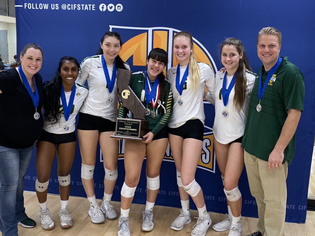 #Seniors #TogetherWeAreKnights