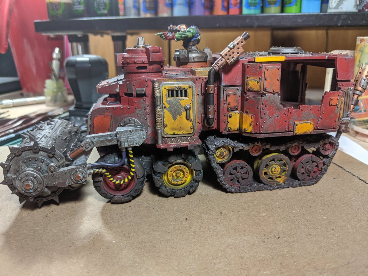 toaae6's tweet photo. Finished the metallics yesterday and did the weathering today, and now the Bonebreaka is complete! A little shiny because I could stand waiting for the varnish to dry. #300daysofhobby #day273 and #day274 https://t.co/UNxgAYGHcZ
