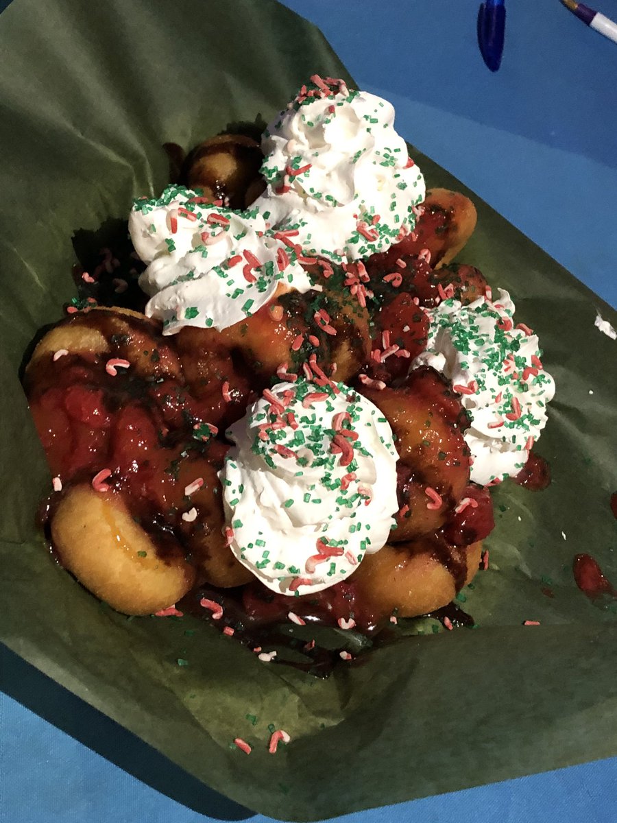 joeyofdethmetal's tweet photo. The Holiday Donut Nachos at @worldsoffun are glorious! #WinterfestKC https://t.co/RDYg8WmRS9