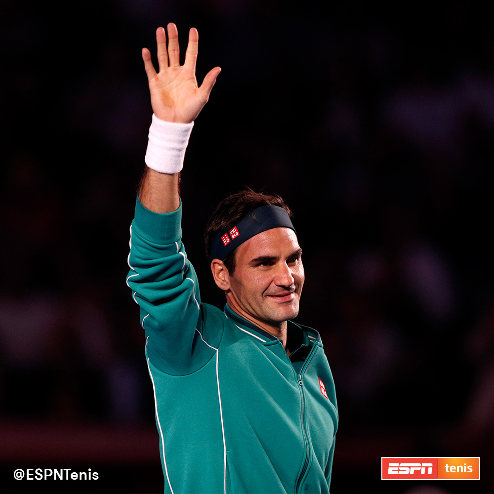 ESPNtenis's tweet photo. ¡Roger Federer 👑 se quedó con #TheGreatestMatch! 🇲🇽
 
Su Majestad venció 3-6, 6-4 y 6-2 a Alexander Zverev en el duelo de mayor asistencia de la historia del tenis (42.517 espectadores). 🏟
 
¡Gran noche en la Plaza de toros Monumental de México! 🇲🇽
 
#FEDERERxESPN https://t.co/QR0PICMZnU