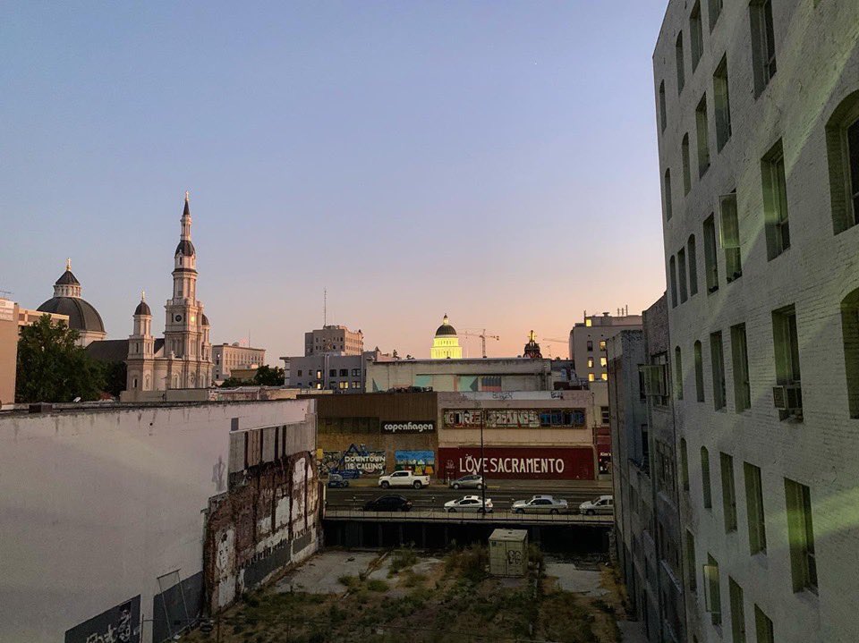 RamSam79's tweet photo. I love City views!! #city #Sacramento https://t.co/WxCLKL5tcG