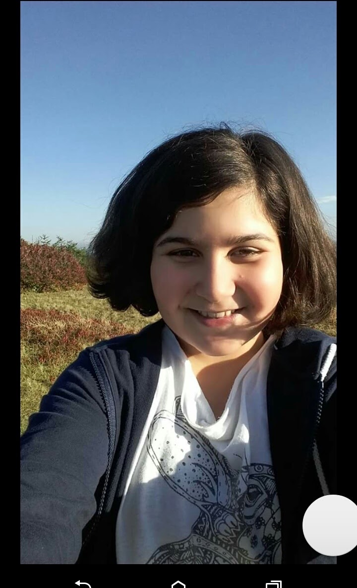 DEGERLİ DOSTLAR 24 SAAT LUTFEN PROFİLLERİNİZE RABİA NAZİN RESMİ YAPİN .