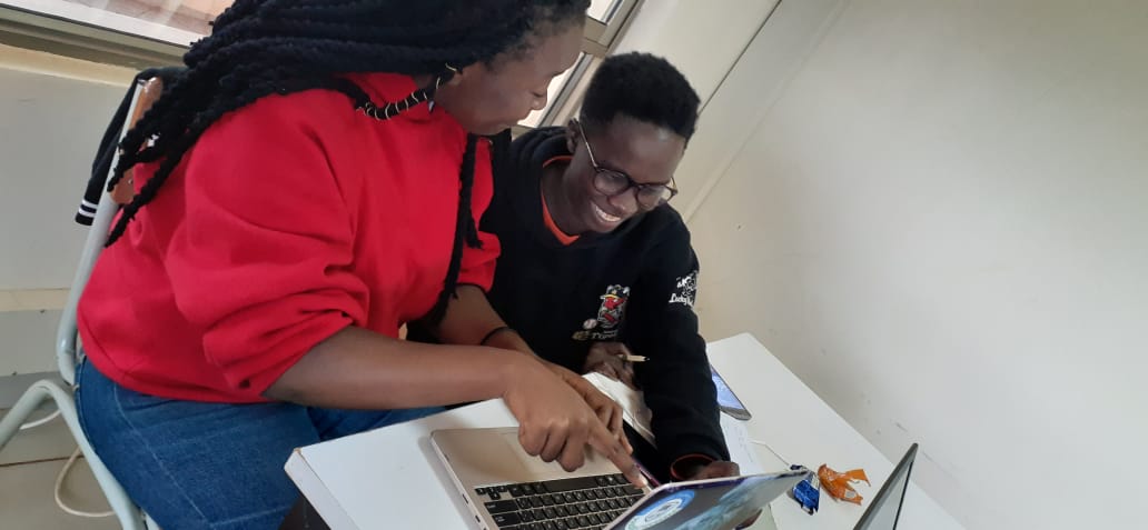 gdsc_meru's tweet photo. Finalizing on the projects and presentation preparations  
#MustHack2019 #MustHackathon2019 @DscMeru @dsckimathi @MeruUniversity @ChukaUni  @DeKUTkenya https://t.co/lGRUvPoXxm