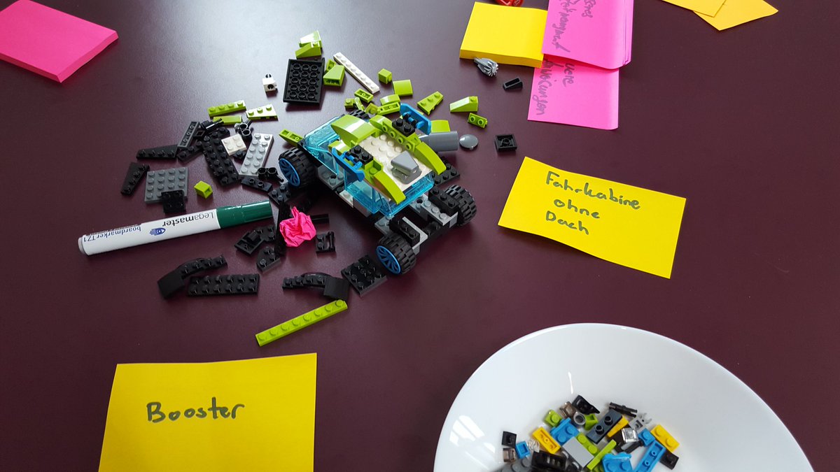 informatikradar's tweet image. Am Freitag konnten mehr als 50 junge #Informatik-Begeisterte bei unserem @devcampIT bei @netlight  #Hamburg in Workshops und Sessions einen Blick in die #IT-Praxis werfen. 👏 auch an die weiteren Partner @DeloitteDigi_DE @wps_de &amp;amp; @PPIAG! Am 6.12. geht&apos;s weiter in #Berlin!