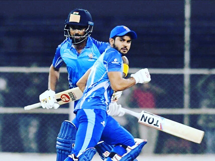 THESPORTZSTUDIO's tweet photo. #Karnataka beat #Punjab by 7 wickets at the #SyedMushtaqAliTrophy 

17th consecutive win for @im_manishpandey as captain 🙌🏻🙌🏻 https://t.co/t3947gkPYN