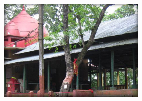 18. Bhairabi Temple (Kolibari,Tezpur): The temple is a sidhapitha where people offering prayer and fulfill their wants with the blessings of MaaBhairabi. Legend has it that Usha (daughter of mighty Asura King Banasura) regularly came here for the worshiping of the Goddess.