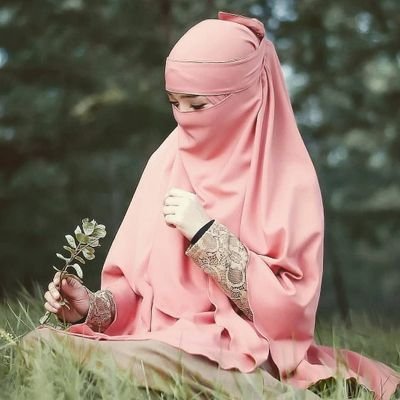 Новые нашиды 2024. Никаб Муслима. Мусульманка в хиджабе. Женщина мусульманка. Красивые мусульманки.