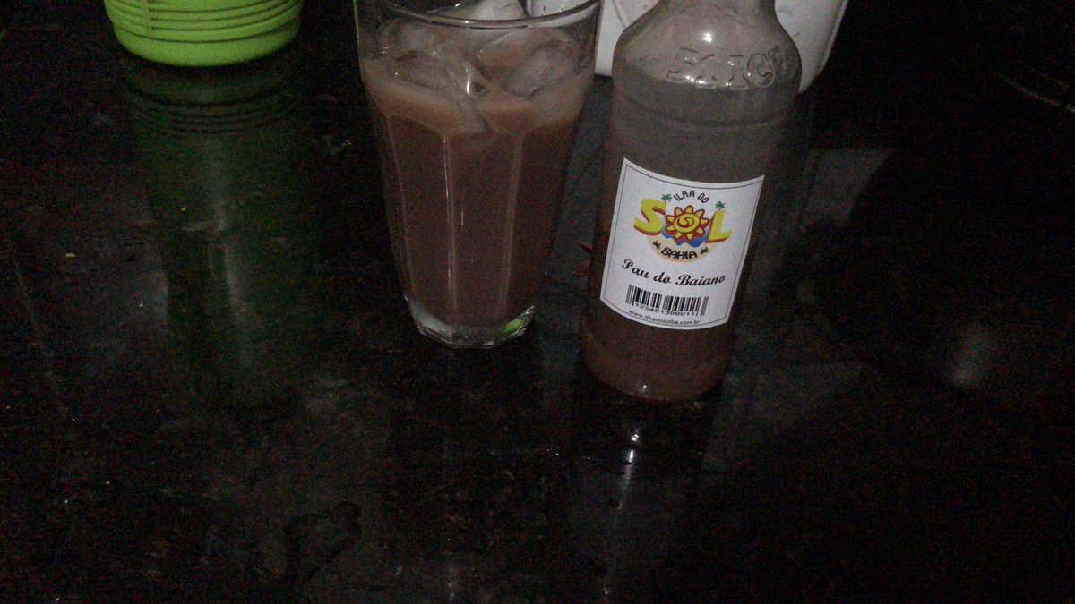 pabloRianna's tweet photo. Tomando achocolatado de Pau de Baiano https://t.co/AGmK1vC1Od