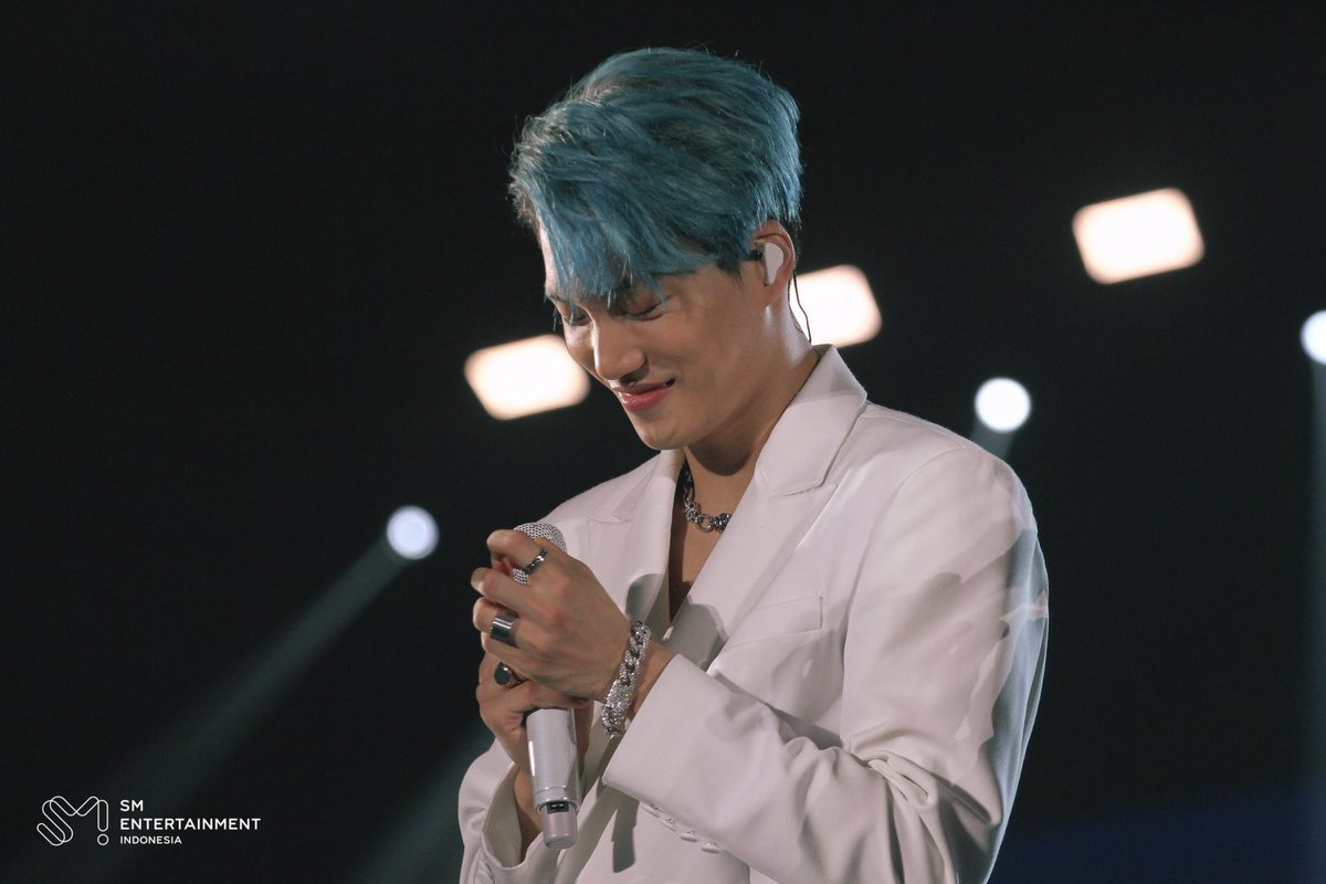 SMTOWN_Idn's tweet photo. Banyak banget keseruan saat EXplOration kemarin! Yuk, share foto-foto kamu saat nonton konser EXO! Jangan lupa tag @smtown_idn yaaa💕

#EXplOrationinJakarta #EXO @weareoneEXO https://t.co/mdQVtG0HON