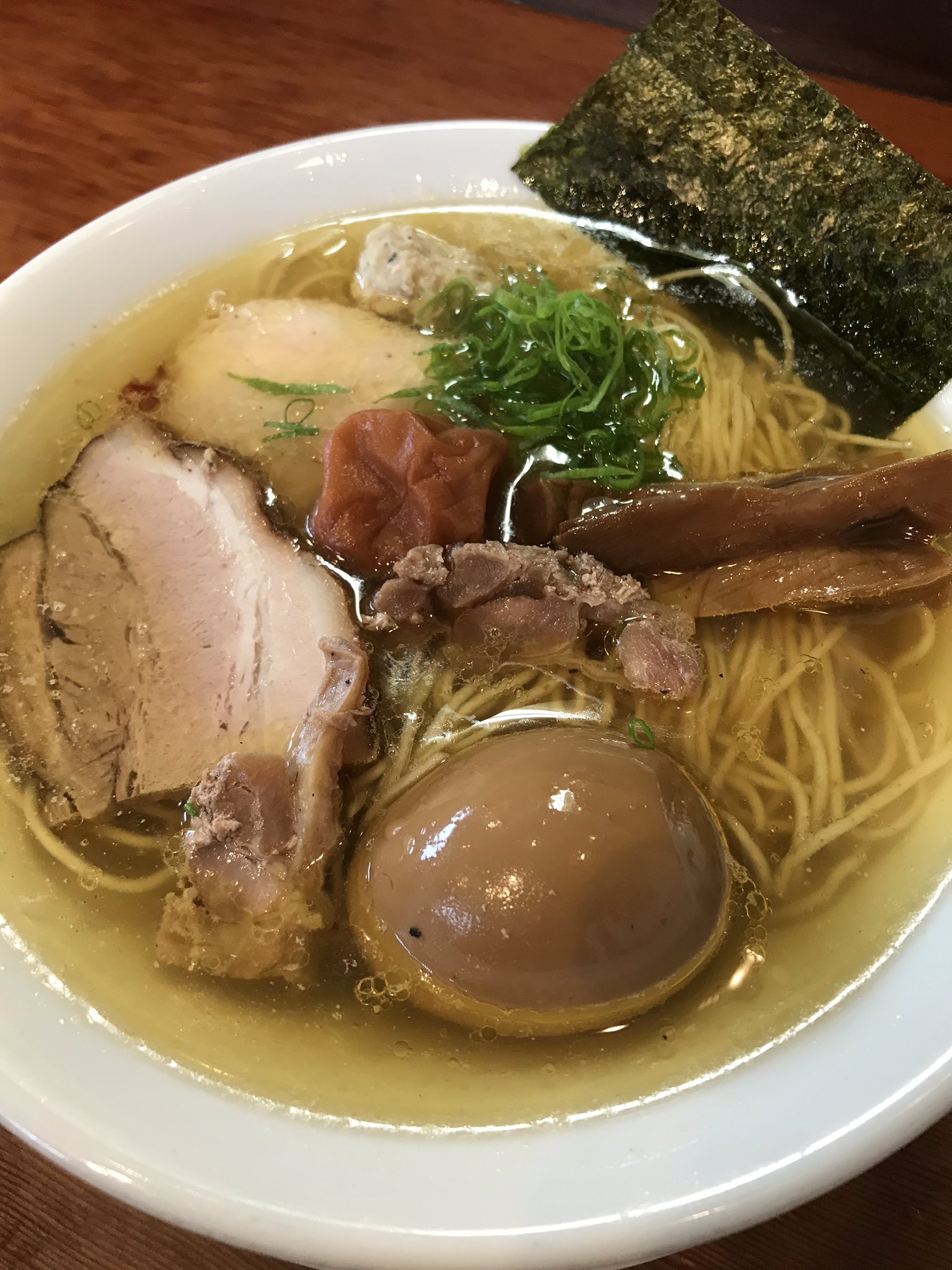 吉川屋七代目正 奥飯坂 穴原温泉 非公式 飯坂真尋ちゃんと歩くラーメン街道 えなみ編 すべて手作り ラーメン 一杯でフルコース 厳選された素材にこだわりの自家製麺 行列ができる名店 塩ラーメンとつけ麺がおすすめ 飯坂温泉から電車だと