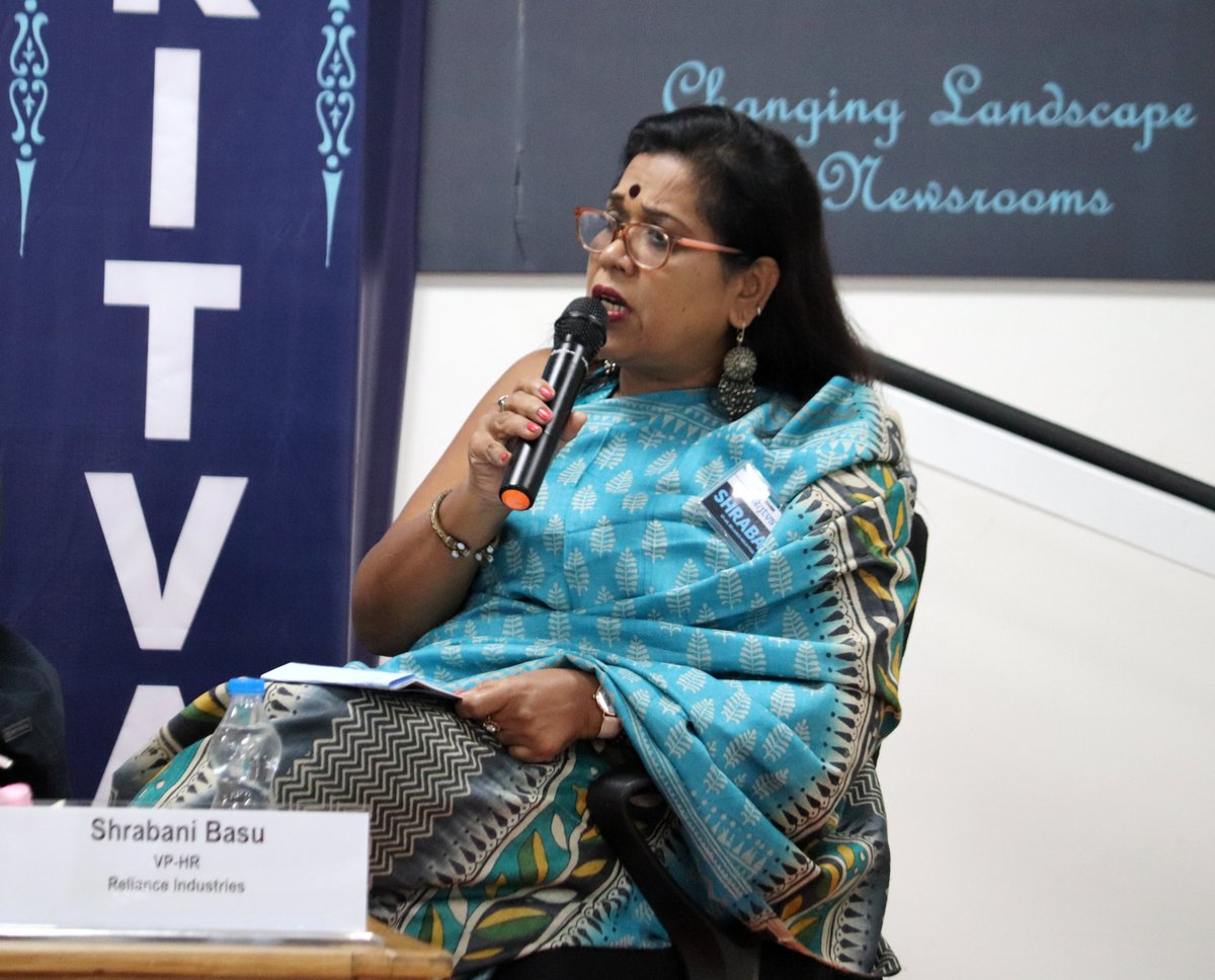 IIMBodhGaya's tweet photo. The third panel proceeds with Shrabani Basu providing insights from her illustrious career. She names career derailment as the greatest challenge of leadership. Sanjay Chandel highlights the importance of learning for leaders.
#TheEnlighteningIIM
#Netritva
#IIMBG
#Leadership https://t.co/gcFLotAb45